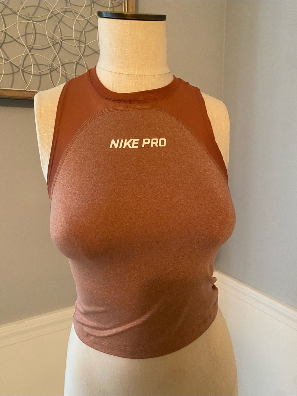 Nike Pro Dri-FIT Mesh Back Cropped Tank Top – Burnt Orange Heather- size XS